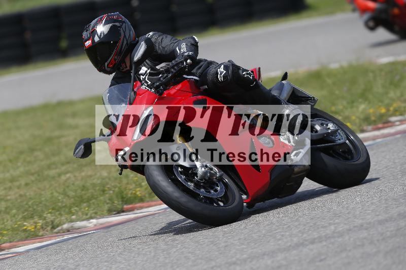 /27 12.06.2025 Ducati Schweiz Trackday Warmup  ADR/blau-bleu/ohne